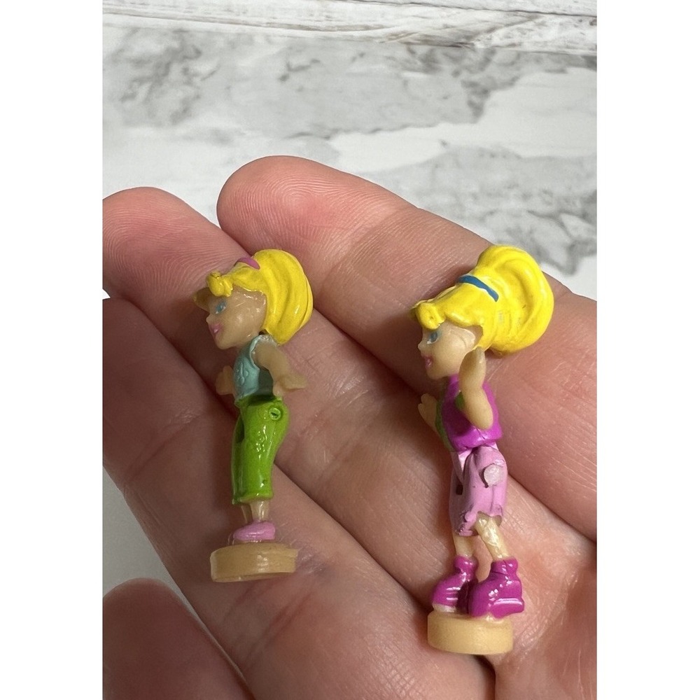 Polly Pocket 1 1/4" Doll  Polly World Carousel Mattel 2002 Butterfly Ride Polly - Picture 3 of 4